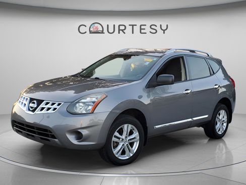 Used 2015 Nissan Rogue S w/ Convenience Package FWD image 1