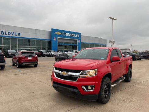 Used 2018 Chevrolet Colorado W/T w/ WT Convenience Package image 1