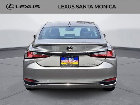 Used 2021 Lexus ES 250 w/ Premium Package AWD/4WD image 6