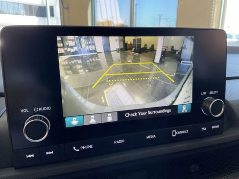 Used 2024 Honda CR-V EX image 17