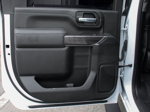 Used 2023 Chevrolet Silverado 3500 LTZ w/ LTZ Convenience Package image 36