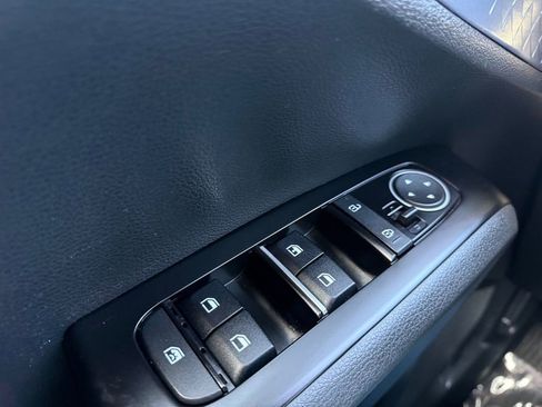 Certified 2023 Kia Soul EX image 28