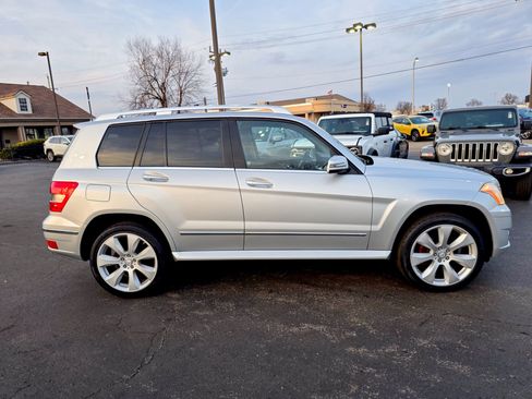 Used 2010 Mercedes-Benz GLK 350 4MATIC image 25