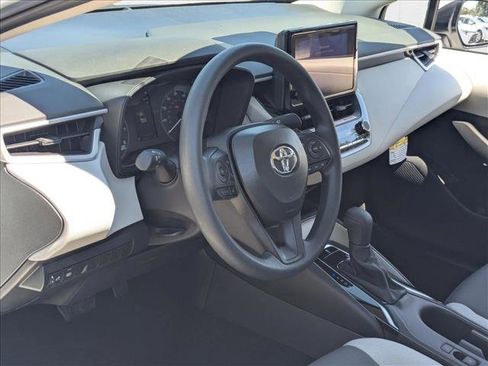 New 2025 Toyota Corolla LE image 3