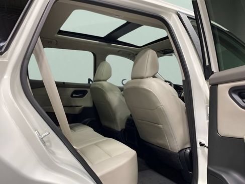 Certified 2023 Nissan Rogue SV w/ SV Premium B Package AWD/4WD image 28
