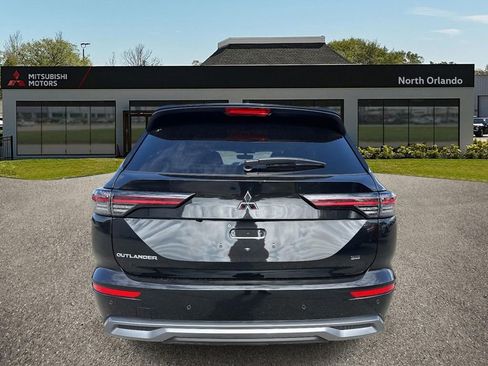 New 2026 Mitsubishi Outlander SE image 5