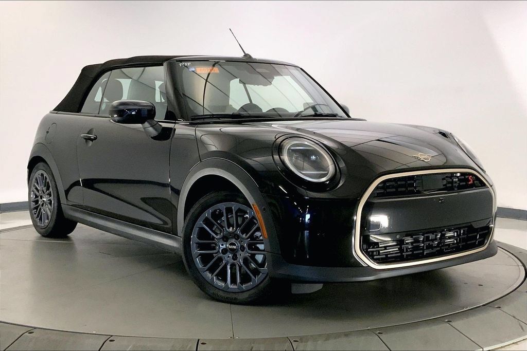 Used 2026 MINI Cooper S FWD image 1