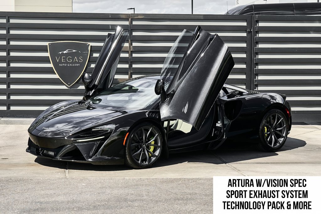 Used 2023 McLaren Artura RWD image 1
