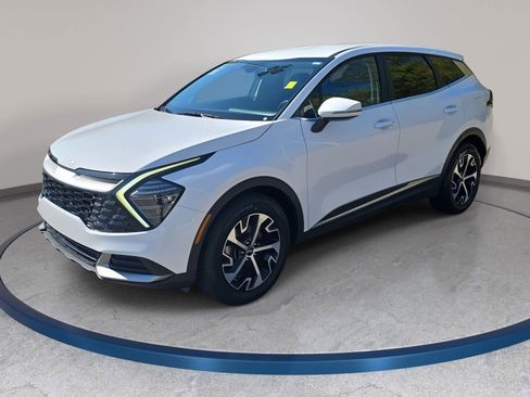 Used 2024 Kia Sportage EX image 1