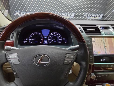 Used 2010 Lexus LS 460 image 19