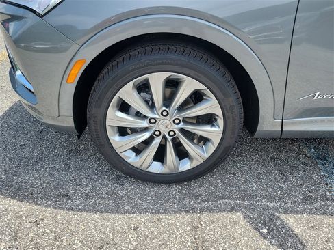 New 2025 Buick Envista Avenir image 3
