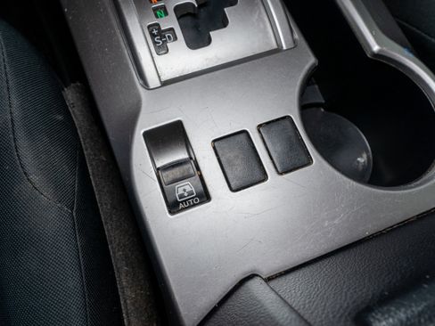 Used 2016 Toyota 4Runner SR5 image 22