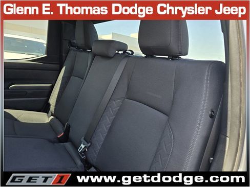 Used 2025 Toyota Tacoma SR5 AWD/4WD image 28