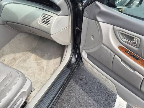 Used 2003 Toyota Avalon XLS FWD image 8