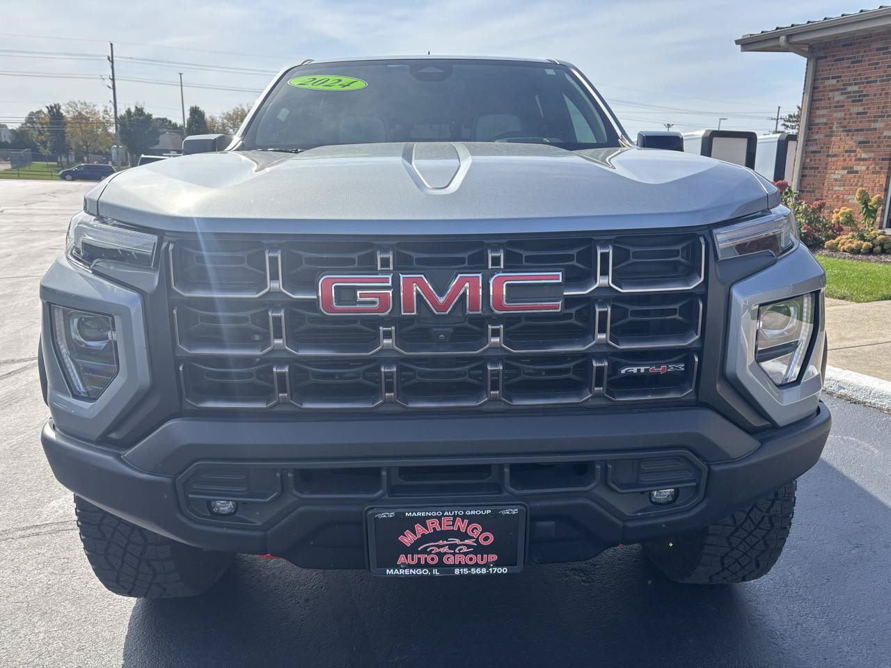 Used 2024 GMC Canyon AT4X w/ AT4X AEV Edition AWD/4WD image 8