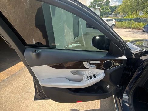 Used 2017 Mercedes-Benz C 300 4MATIC Sedan image 10
