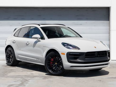 New 2026 Porsche Macan GTS AWD/4WD image 10