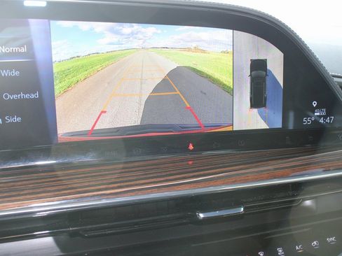 Used 2023 Cadillac Escalade Premium Luxury w/ Performance Package image 37