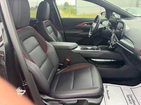 Used 2024 Chevrolet Equinox EV RS FWD image 29