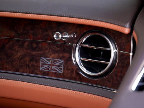 Used 2020 Bentley Flying Spur W12 w/ First Edition Specification image 24