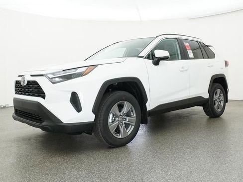 New 2025 Toyota RAV4 XLE image 17