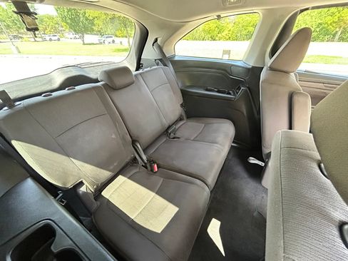 Used 2020 Honda Odyssey EX image 16