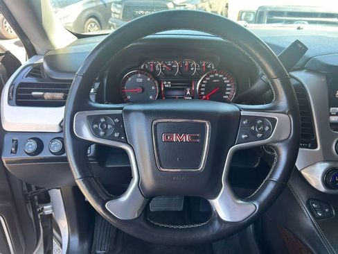 Used 2016 GMC Yukon XL SLT w/ Open Road Package image 16