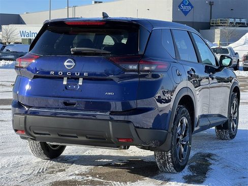 New 2026 Nissan Rogue SV image 7