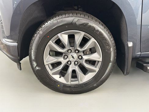 Used 2019 Chevrolet Silverado 1500 RST image 32