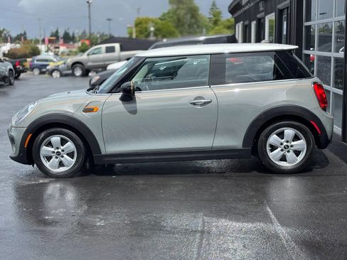 Used 2015 MINI Cooper 2-Door Hardtop FWD image 2