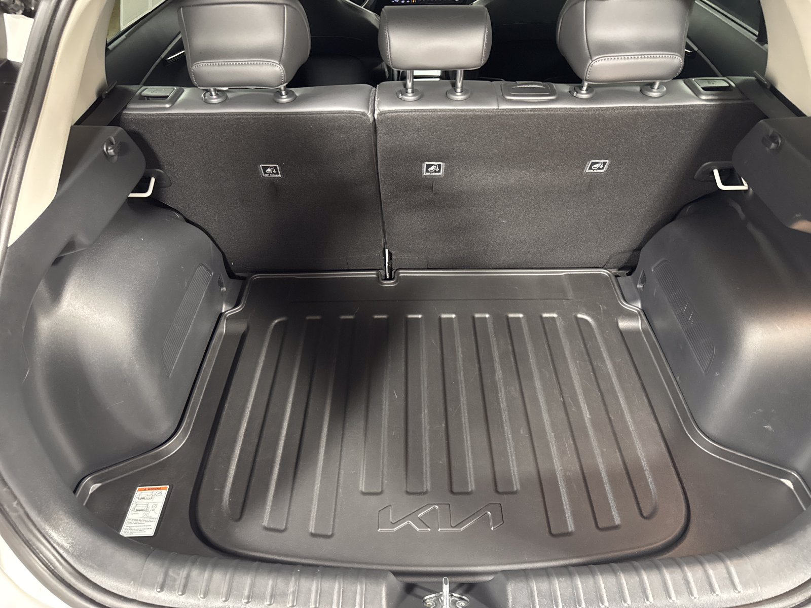 Used 2023 Kia Niro EX FWD image 22