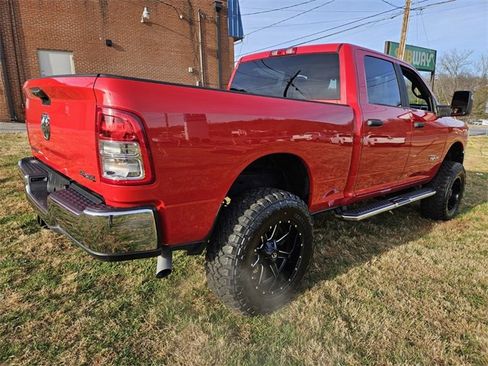 Used 2024 RAM 2500 Big Horn w/ Bed Utility Group image 6