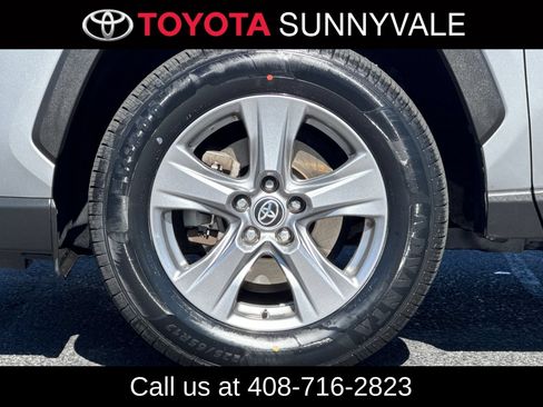 Used 2022 Toyota RAV4 XLE AWD/4WD image 13
