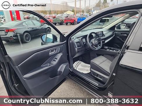 Certified 2024 Nissan Rogue SV image 10