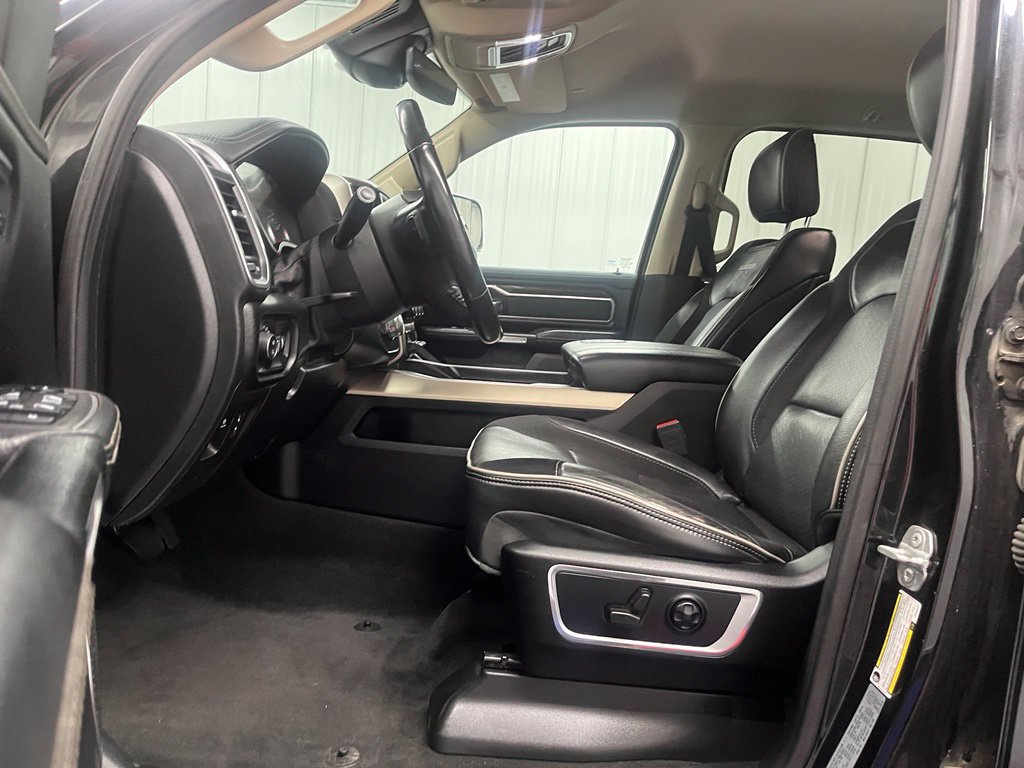 Used 2021 RAM 1500 Laramie AWD/4WD image 18