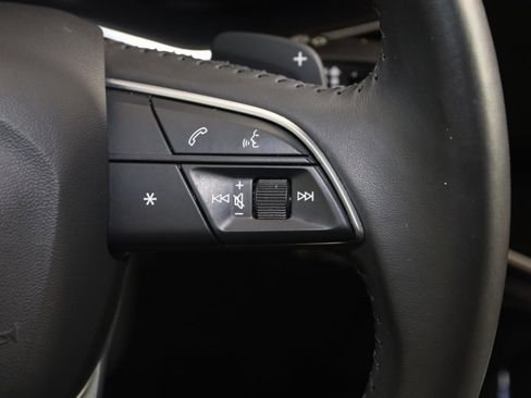 Used 2019 Audi Q8 Prestige image 35