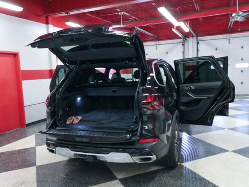 Used 2024 BMW X5 xDrive40i w/ Premium Package AWD/4WD image 32