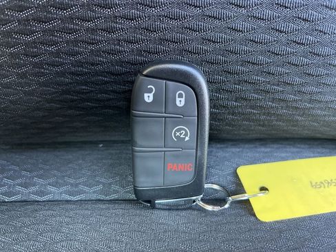 New 2026 Jeep Compass Latitude image 28