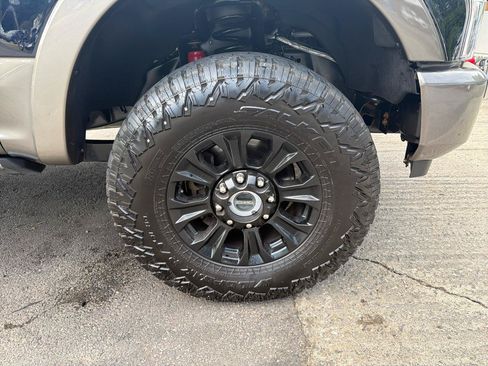 Used 2022 Ford F350 King Ranch w/ Tremor Off-Road Package AWD/4WD image 11