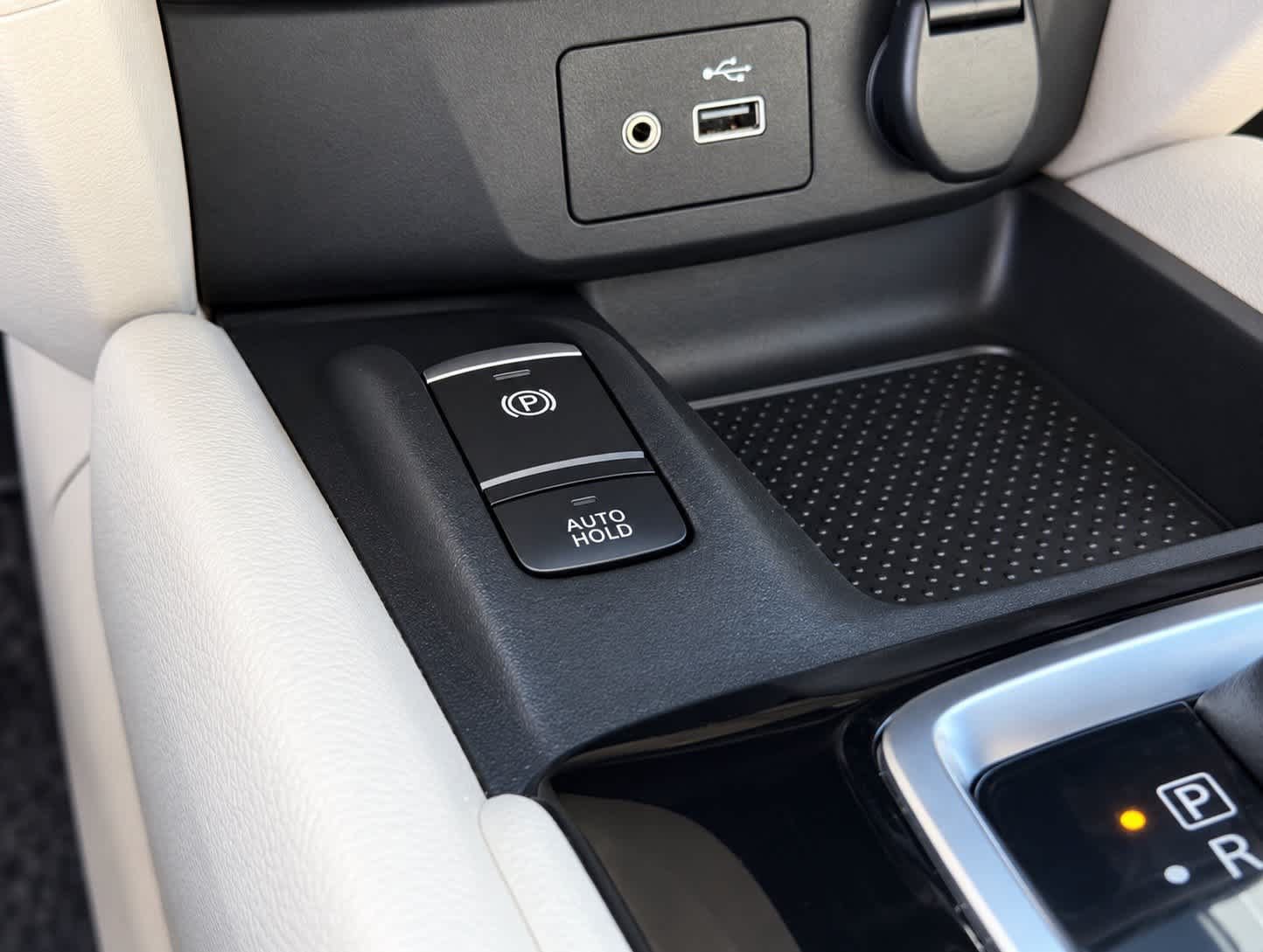 Certified 2022 Nissan Rogue Sport SL FWD image 18