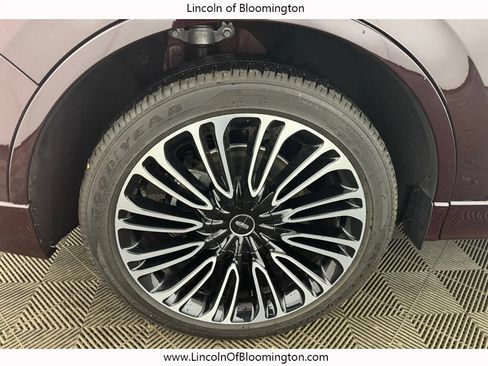 Certified 2023 Lincoln Aviator Black Label w/ Dynamic Handling Package AWD/4WD image 42