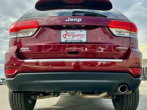 Used 2018 Jeep Grand Cherokee Limited image 19