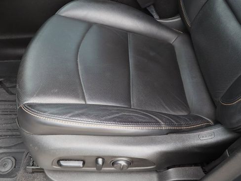 Used 2020 Chevrolet Equinox Premier w/ Premier Redline Edition FWD image 22