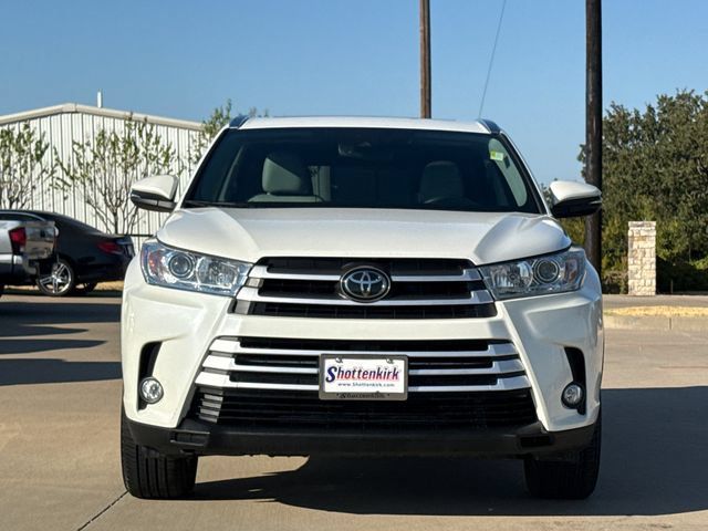 Used 2018 Toyota Highlander XLE AWD/4WD image 2