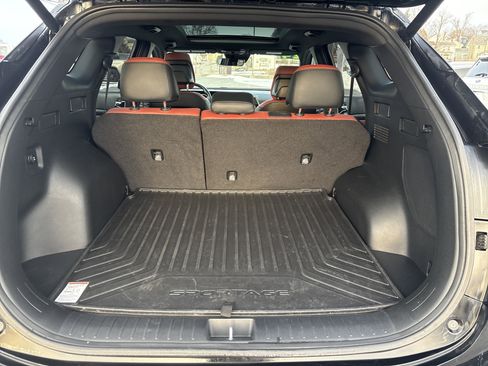 Used 2024 Kia Sportage SX image 5