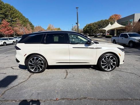 New 2026 Lincoln Nautilus Black Label image 6