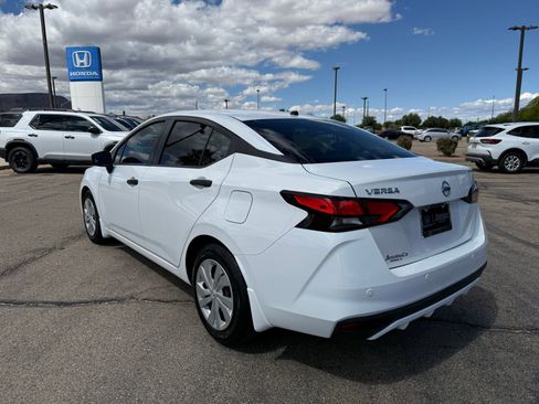 Used 2020 Nissan Versa S image 9