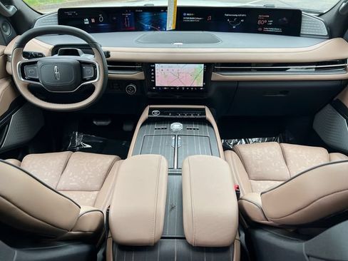 New 2027 Lincoln Navigator L Black Label AWD/4WD image 27