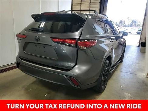 Used 2022 Toyota Highlander Limited image 20