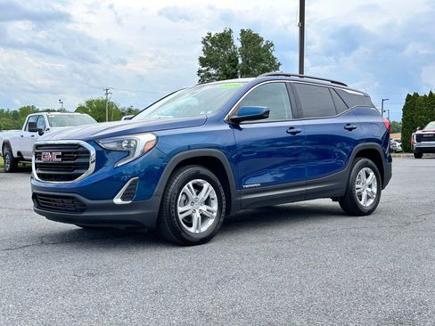 Certified 2020 GMC Terrain SLE w/ Driver Convenience Package AWD/4WD image 2